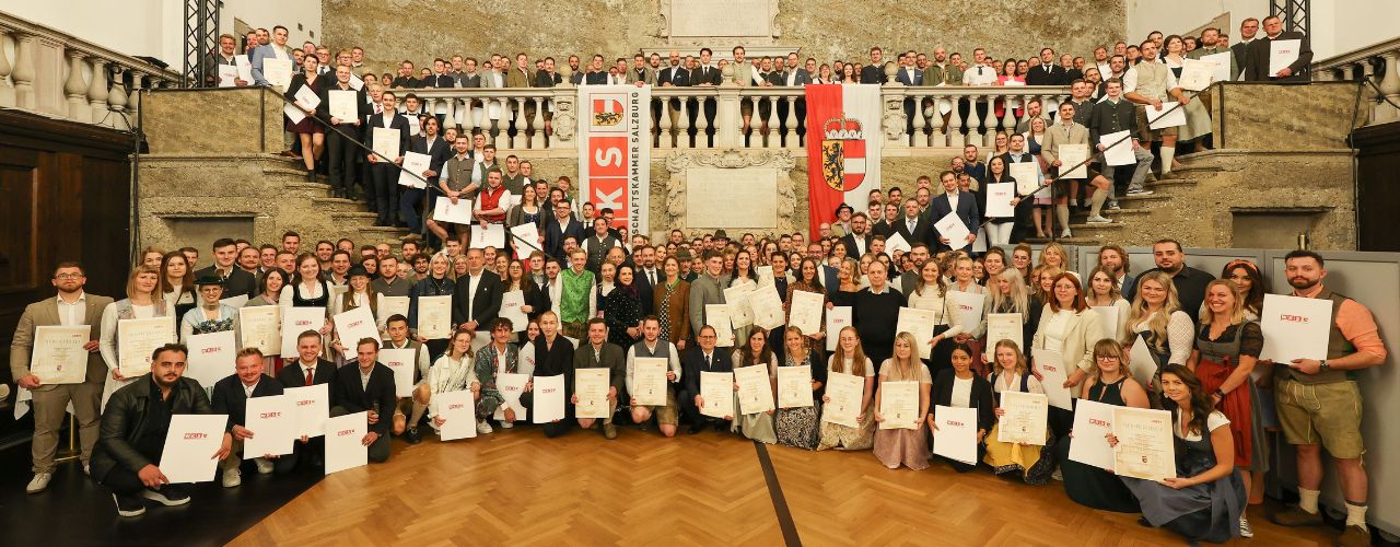 Die Meisterbriefverleihung 2024 (© WKS/Neumayr) /images/meister-blogbeitrag-1.jpg